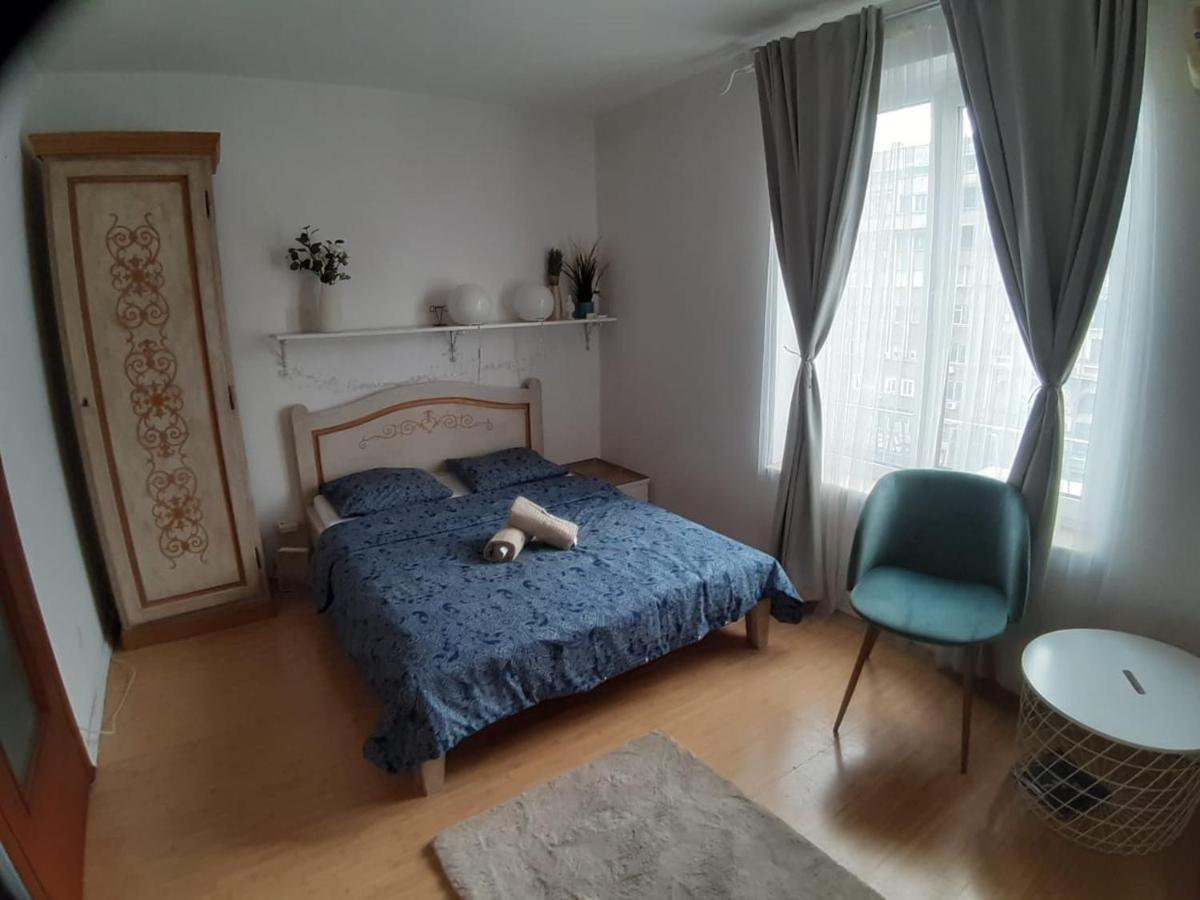 Appartement Luxury Piata Romana Center à Bucarest Extérieur photo