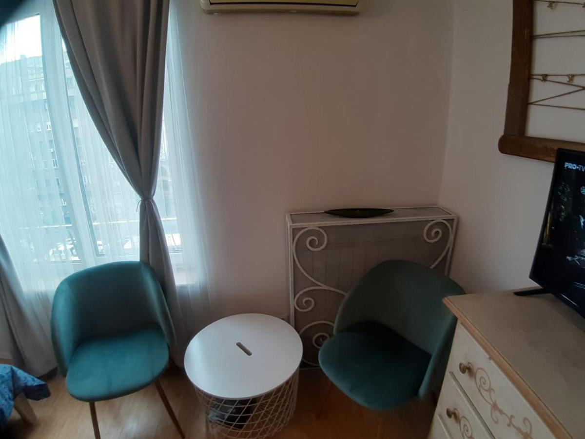 Appartement Luxury Piata Romana Center à Bucarest Extérieur photo